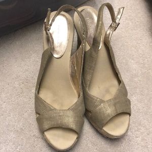 Banana republic wedge